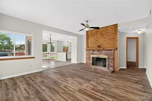 1401 Hemingway Ln, Weldon Spring, MO 63304 - Photo 8