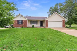 101 Crickett, Saint Peters, MO 63376 - Photo 2