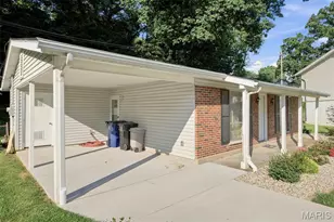 4136 Pasco Dr, Saint Louis, MO 63129 - Photo 4