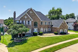 6320 Christopher Winds Ct, Oakville, MO 63129 - Photo 2