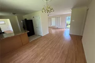 10044 Grosvenor Dr, Riverview, MO 63137 - Photo 6