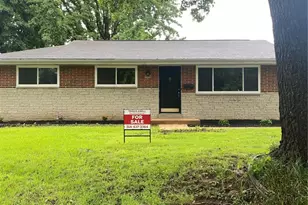 922 Everglade Ct, Saint Louis, MO 63137 - Photo 2