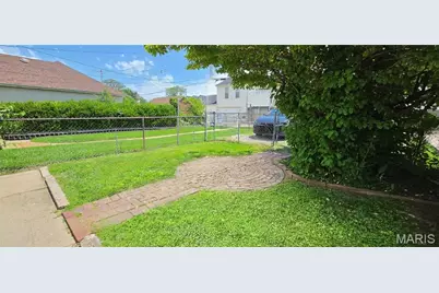 5342 Daggett Avenue, Saint Louis, MO 63110 - Photo 18