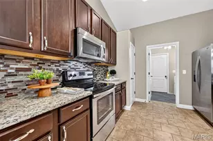 159 Shadow Pointe Dr, Wentzville, MO 63385 - Photo 6