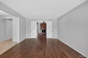 41 Club Grounds N Dr, Florissant, MO 63033 - Photo 6