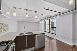 4100 Forest Park Ave, Saint Louis, MO 63108 - Photo 12
