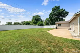 378 Palermo Dr, Ballwin, MO 63021 - Photo 32