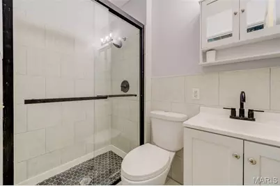 2910 Wellington Drive, Florissant, MO 63033 - Photo 12