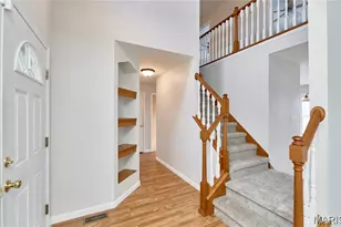 7 Winter River Ct, Fenton, MO 63026 - Photo 4