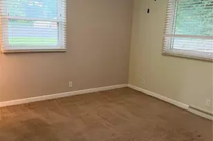 1340 Wadsworth Dr, Florissant, MO 63031 - Photo 16
