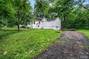 9103 Shelley Ave, Overland, MO 63114 - Photo 24