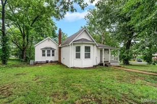 9103 Shelley Ave, Overland, MO 63114 - Photo 1