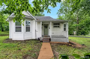 9103 Shelley Ave, Overland, MO 63114 - Photo 2