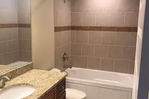 910 N McKnight Rd, University City, MO 63132 - Photo 18