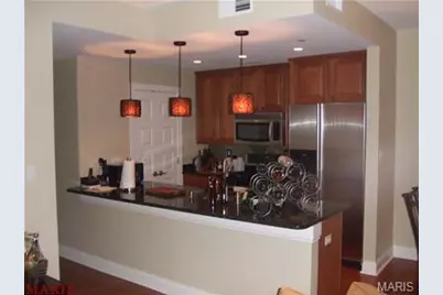910 N McKnight Road #1B, University City, MO 63132 - Photo 2