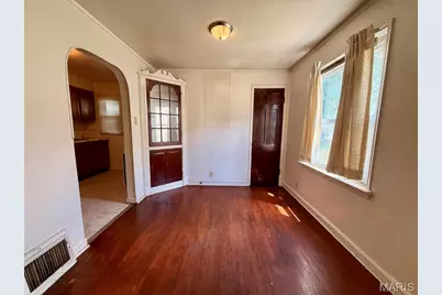 8143 Airport Road, Saint Louis, MO 63134 - Photo 10