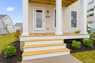 1752 Dyess St, Saint Charles, MO 63301 - Photo 4
