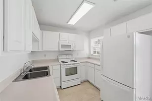 410 Benton Dr, Saint Peters, MO 63376 - Photo 18