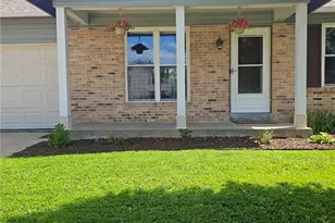 73 Harvest Brown Ct, Saint Peters, MO 63376 - Photo 2