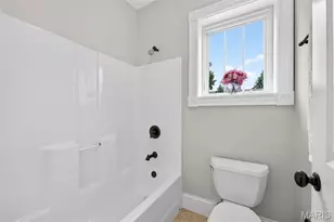 407 E Argonne Dr, Kirkwood, MO 63122 - Photo 30