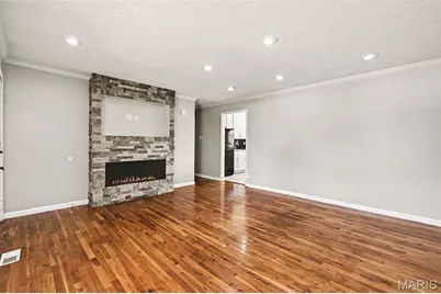 2535 Black Pine Court, Florissant, MO 63031 - Photo 2