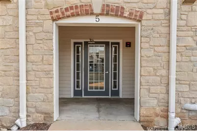 5 Monarch Trace Court #208, Chesterfield, MO 63017 - Photo 2