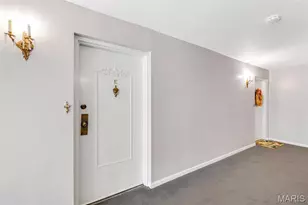 4392 Chateau De Ville Dr, Unincorporated, MO 63129 - Photo 6