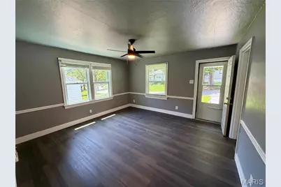 7121 Lamont Drive, Flordell Hills, MO 63136 - Photo 8
