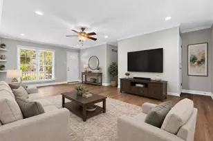 7042 Yellow Jacket Pl, Saint Louis, MO 63129 - Photo 4