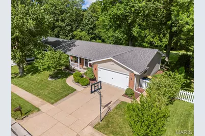 7042 Yellow Jacket Place, Saint Louis, MO 63129 - Photo 2