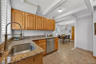 1015 Barberry Ln, Saint Louis, MO 63122 - Photo 10