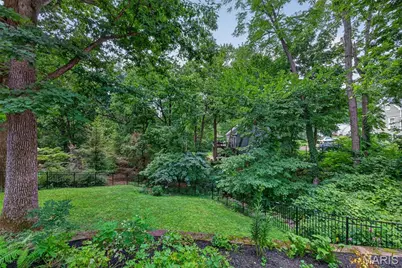 1015 Barberry Lane, Saint Louis, MO 63122 - Photo 6