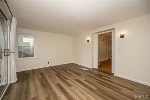 8719 White Ave, Brentwood, MO 63144 - Photo 18