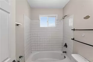 10324 Durness Dr, Saint Louis, MO 63137 - Photo 12