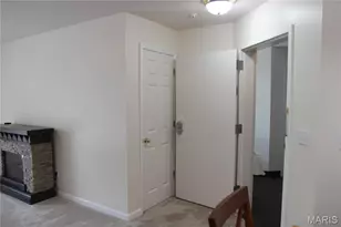 3605 Tracey Rich Rd, Saint Louis, MO 63125 - Photo 8