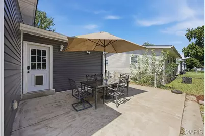 1045 Florland Drive, Florissant, MO 63031 - Photo 22
