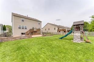 1824 English Oak Dr, Lake Saint Louis, MO 63367 - Photo 24