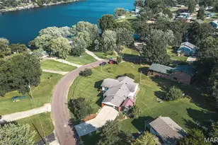1649 Lakeshore Dr, Cuba, MO 65453 - Photo 2