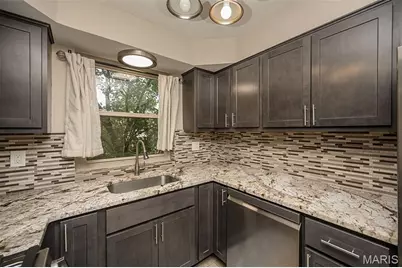 1 Delcrest Court #203, University City, MO 63124 - Photo 22