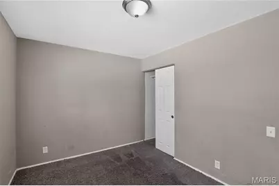 10320 Varnum Drive, Saint Louis, MO 63136 - Photo 12
