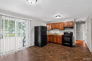 10320 Varnum Dr, Saint Louis, MO 63136 - Photo 8
