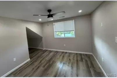 10643 Thorpe Avenue, Saint Louis, MO 63114 - Photo 16