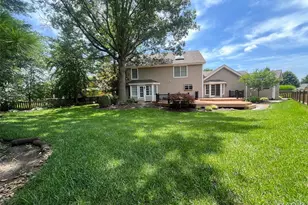 9 Preston Ridge Ct, Chesterfield, MO 63017 - Photo 2