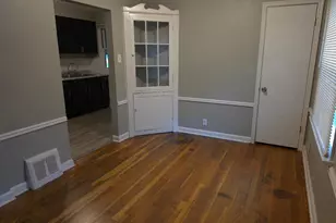 10089 Dwight Dr, Bellefontaine Neighbors, MO 63137 - Photo 6