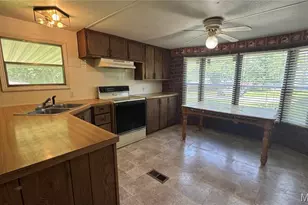 26175 N Carol St, Warrenton, MO 63383 - Photo 2