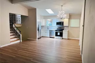 13 Floweridge Ln, Florissant, MO 63031 - Photo 4