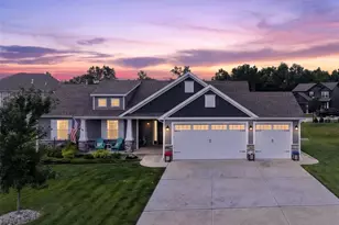 412 Abilene Ct, Moscow Mills, MO 63362 - Photo 1