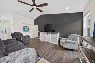 412 Abilene Ct, Moscow Mills, MO 63362 - Photo 8