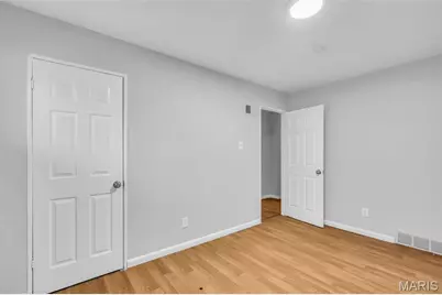 10521 Duke Drive, Castle Point, MO 63136 - Photo 18