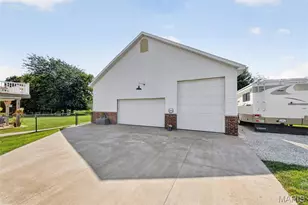 224 Bennington Dr, Troy, MO 63379 - Photo 46